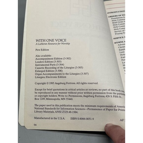 With one voice book Augsburg Fortress paperback copyright 1995 English READ - Picture 5 of 6